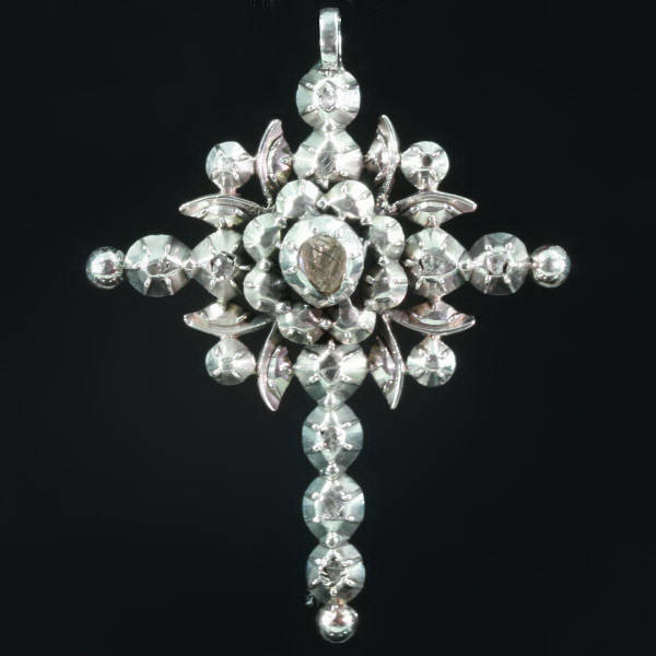 Antique diamonds pendant cross rose pattern Flemish 1860-1870 (image 1 of 4)